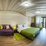 Whiteberry Hotel