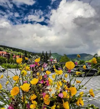 Whiteberry Отель