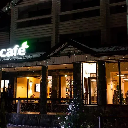 Whiteberry 3* Буковель