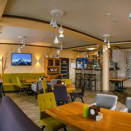 Whiteberry 3* Буковель