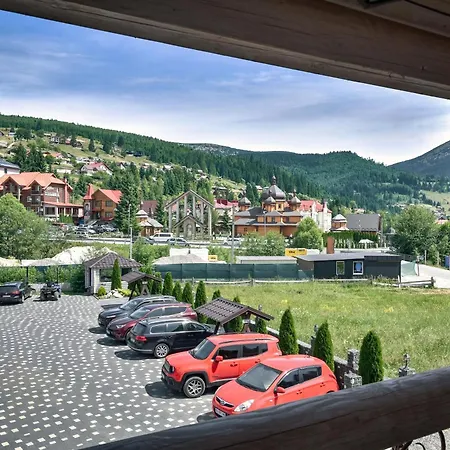 Whiteberry Hotel