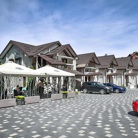 Whiteberry Hotel 3*